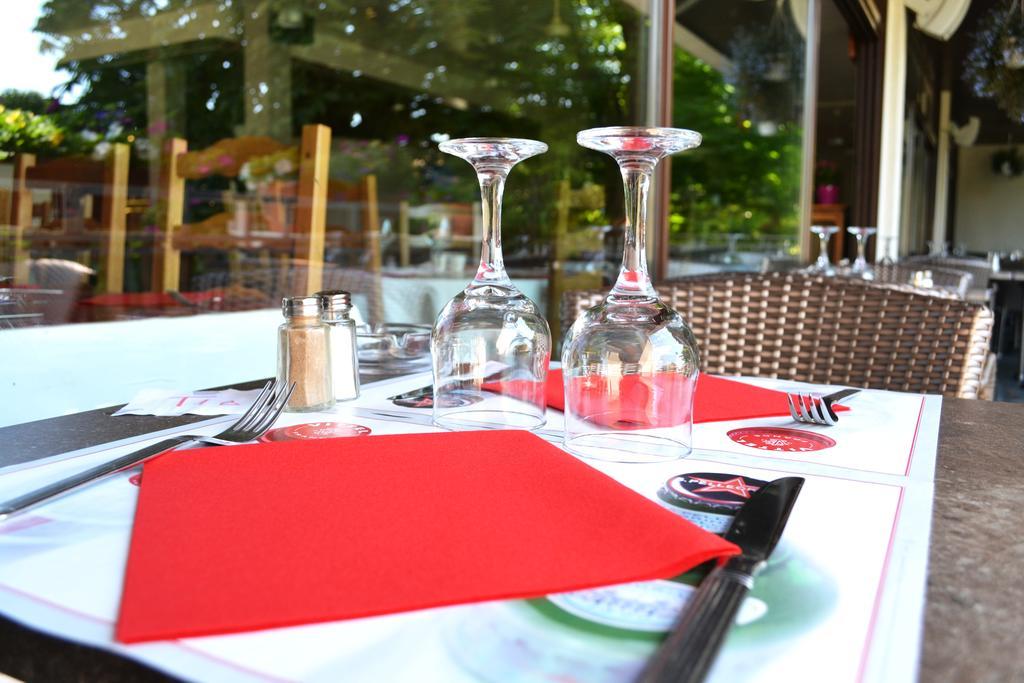Hotel La Scala Pithiviers Bagian luar foto