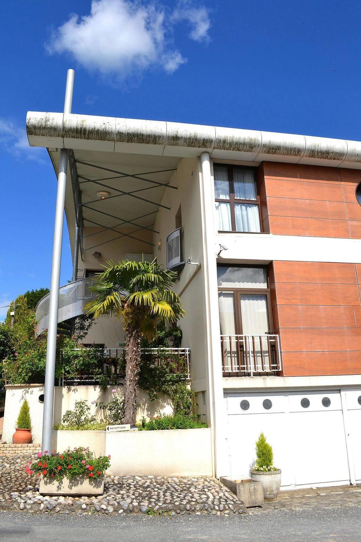 Hotel La Scala Pithiviers Bagian luar foto