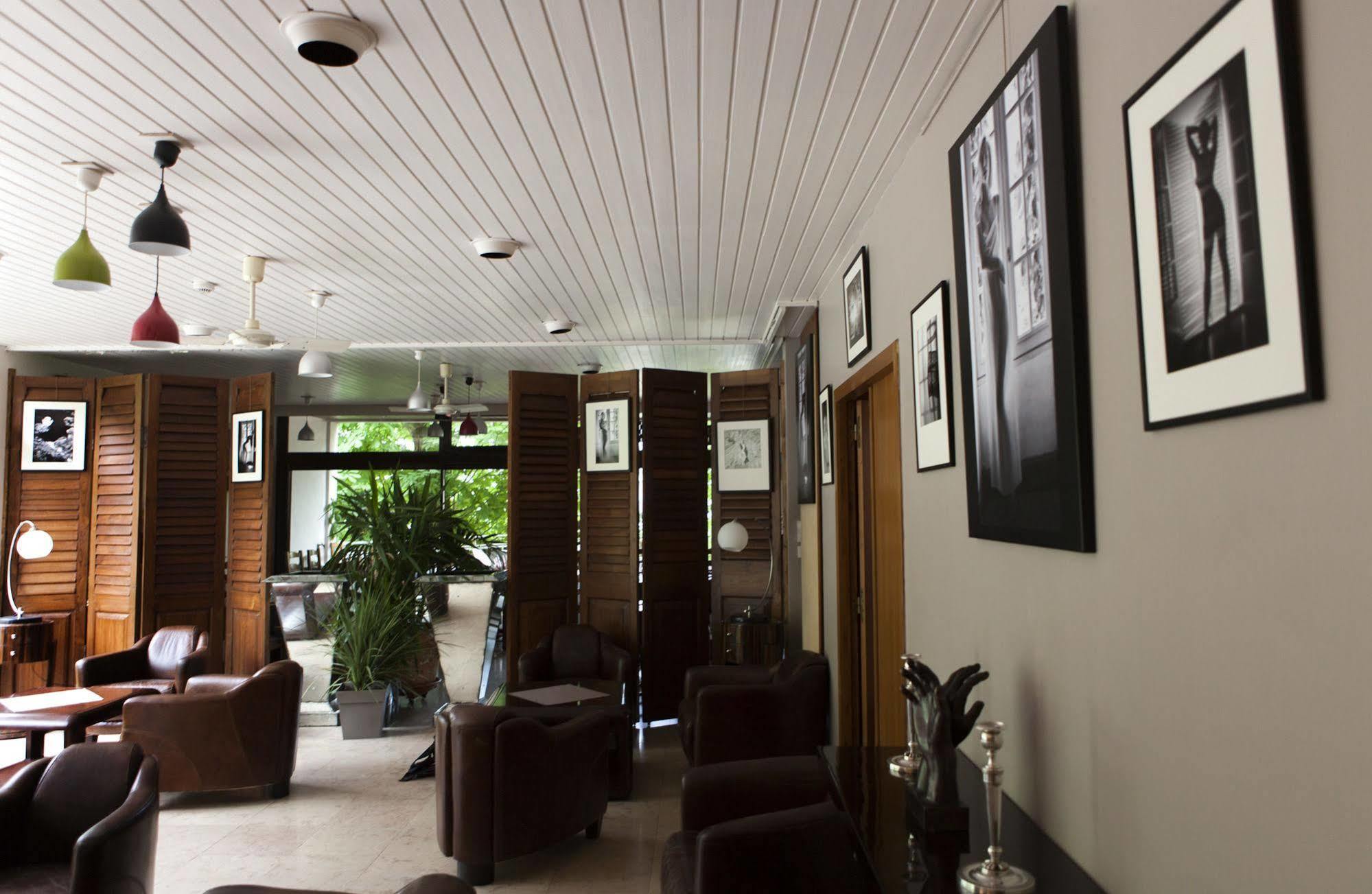 Hotel La Scala Pithiviers Bagian luar foto