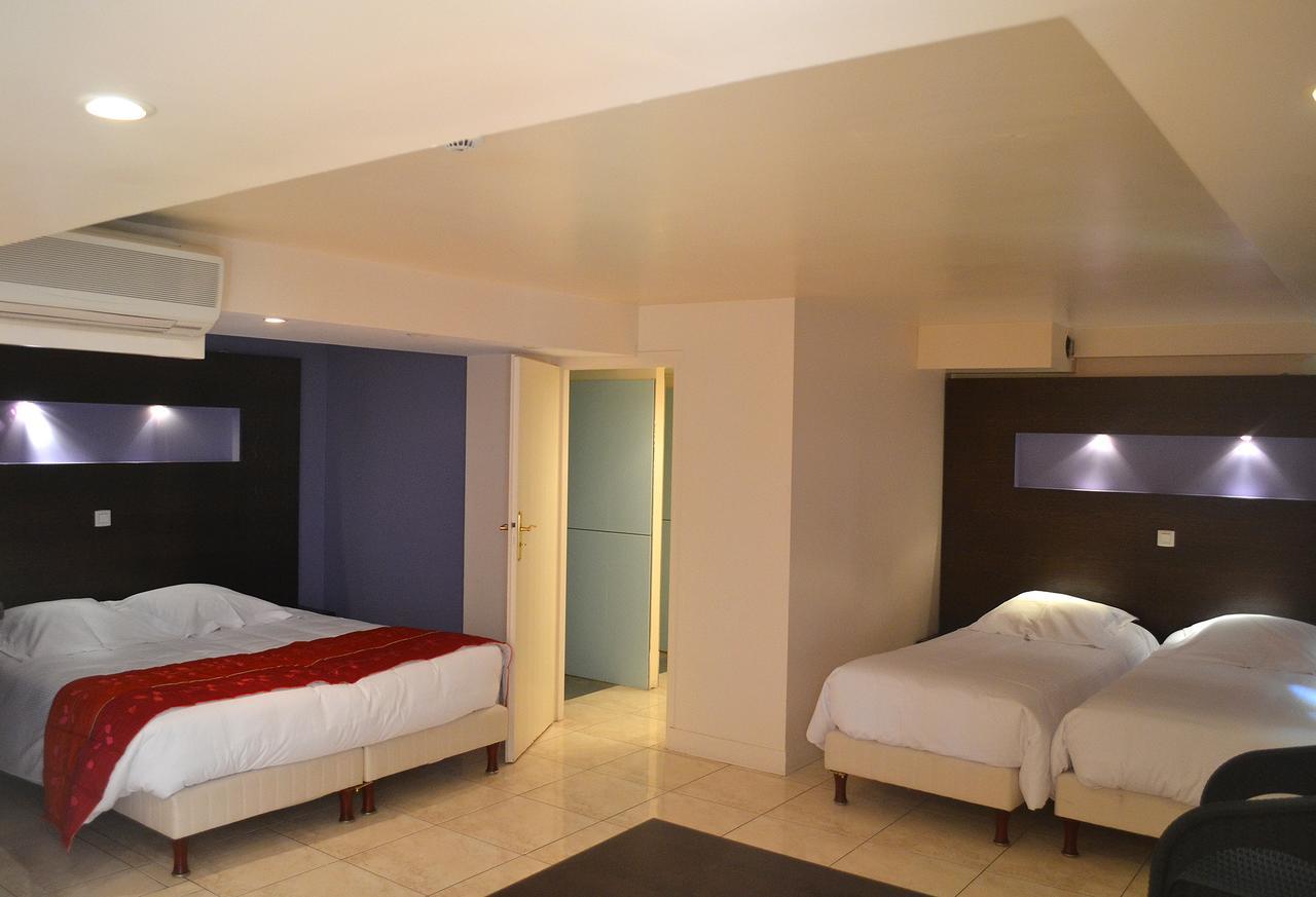 Hotel La Scala Pithiviers Bagian luar foto